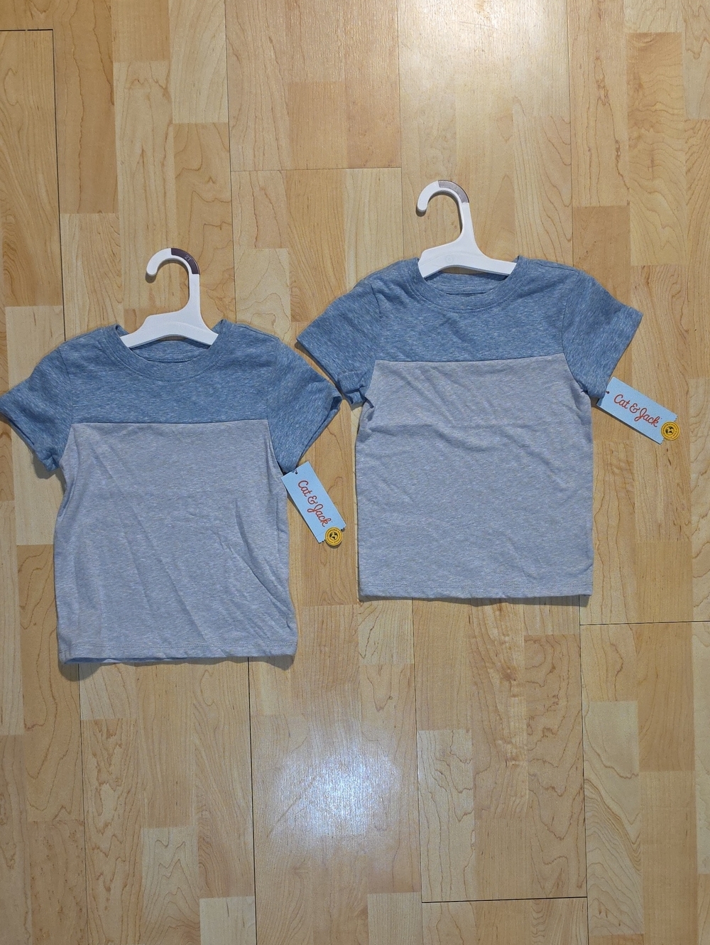 Toddler Boys Cat & Jack Short Sleeve Shirts Set Of 2 Size 2T NEW